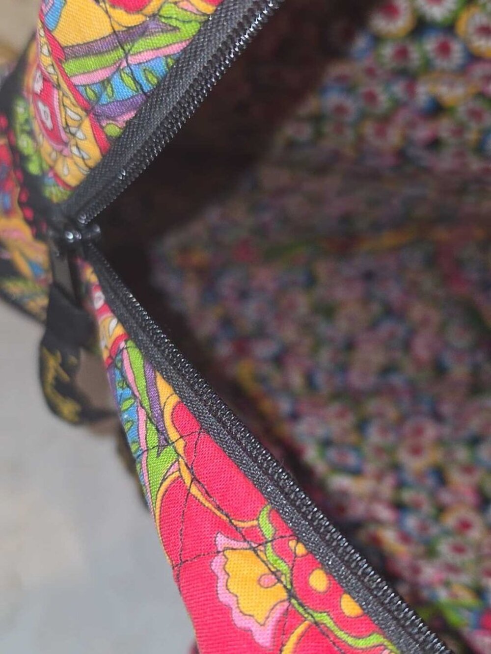 Vera Bradley Multicolor Floral Quilted Backpack w/Bonus UD Holder 17x14", EUC - Picture 15 of 16